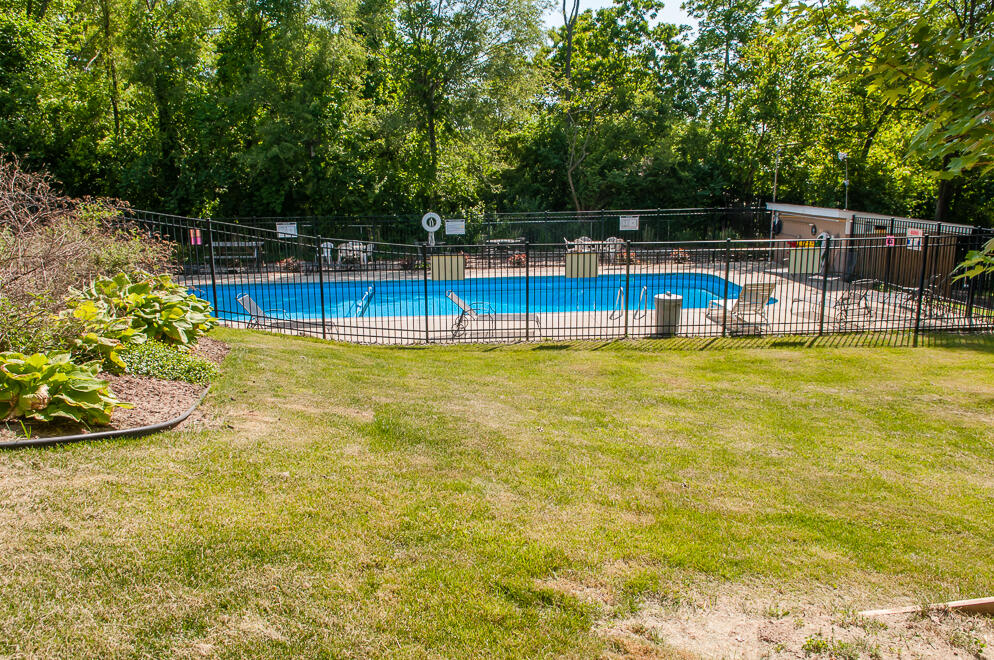 726 Garland Circle UNIT&nbsp;A, Kalamazoo, MI, 49008-2462