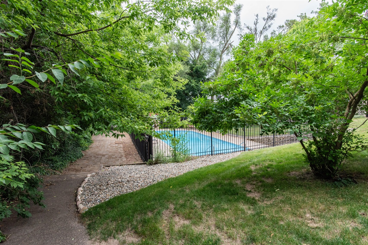 726 Garland Circle UNIT&nbsp;A, Kalamazoo, MI, 49008-2462