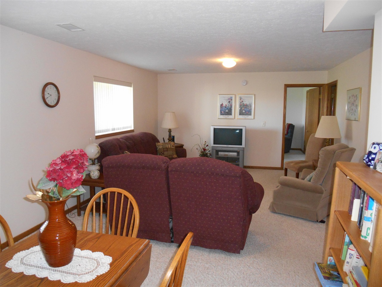 49 Newcastle Drive, Zeeland, MI, 49464-9492