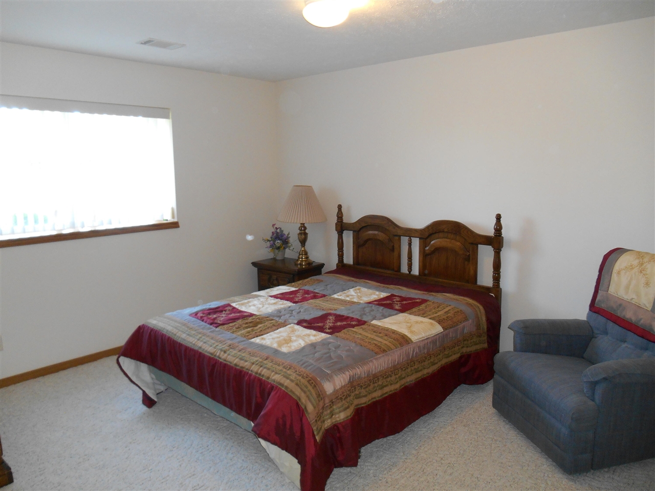 49 Newcastle Drive, Zeeland, MI, 49464-9492