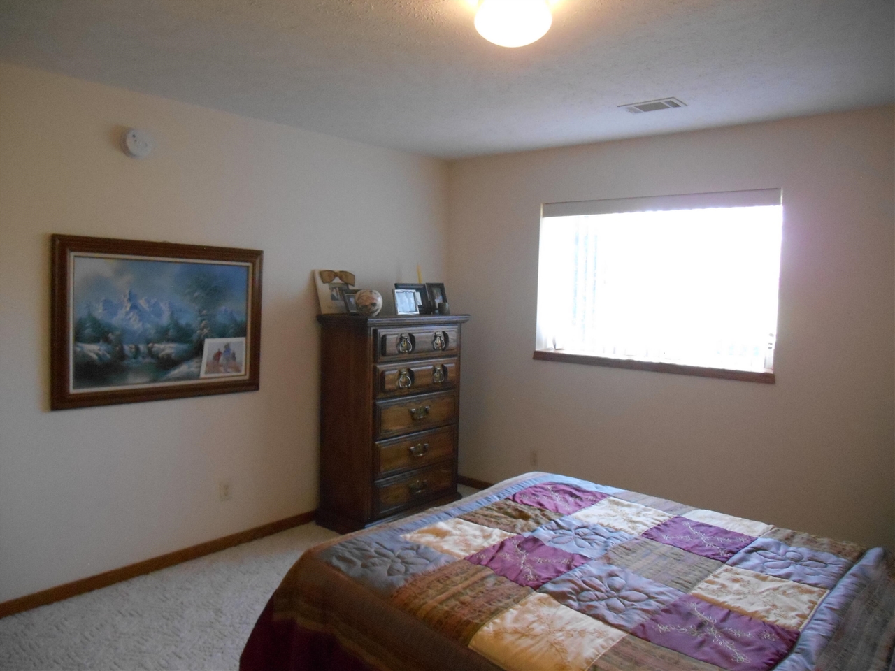 49 Newcastle Drive, Zeeland, MI, 49464-9492