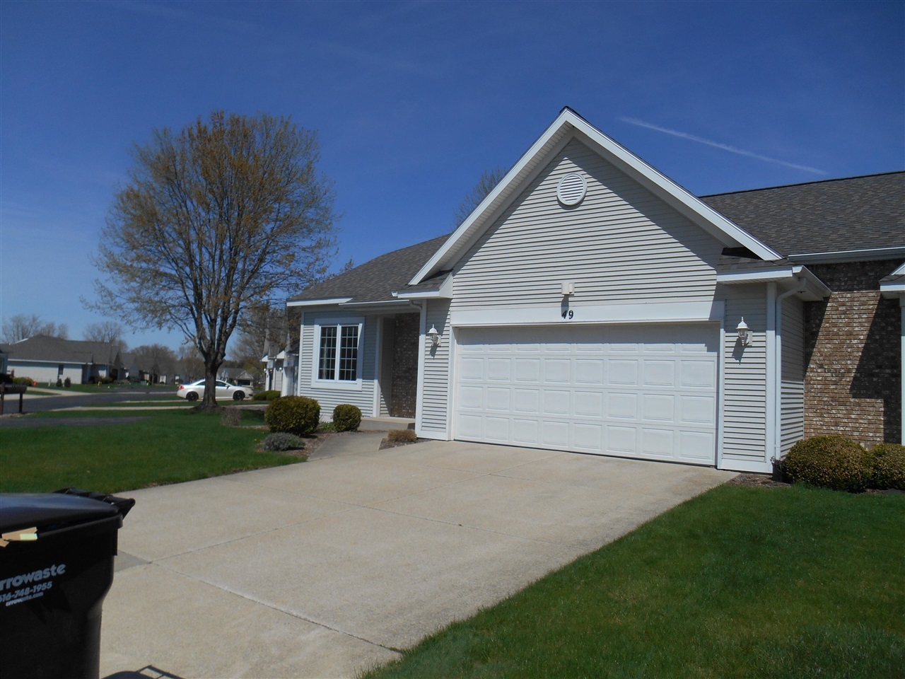 49 Newcastle Drive, Zeeland, MI, 49464-9492