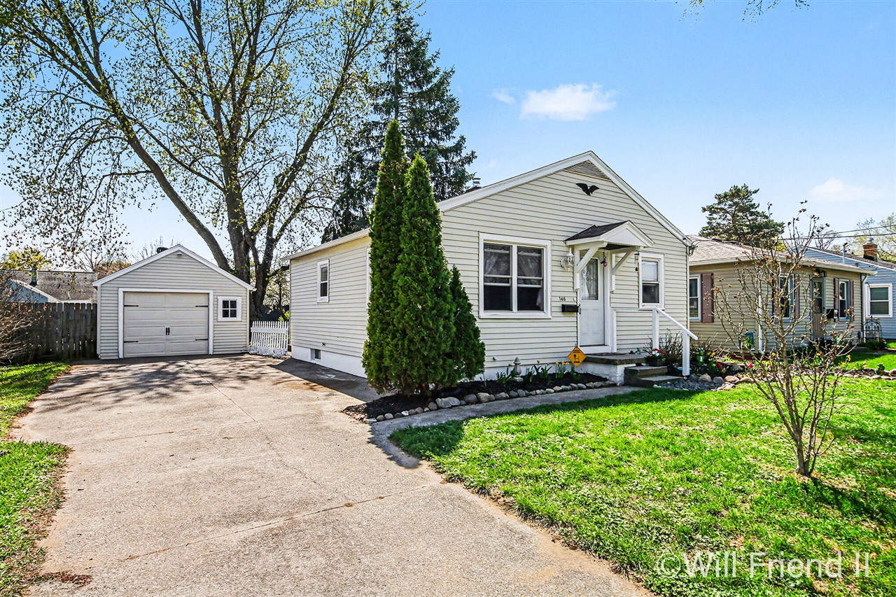 146 40th Street, Grand Rapids, MI, 49548-3108