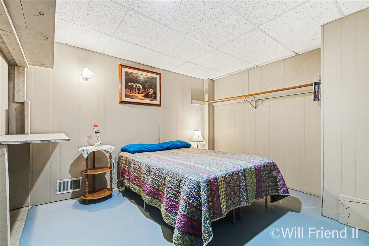 146 40th Street, Grand Rapids, MI, 49548-3108