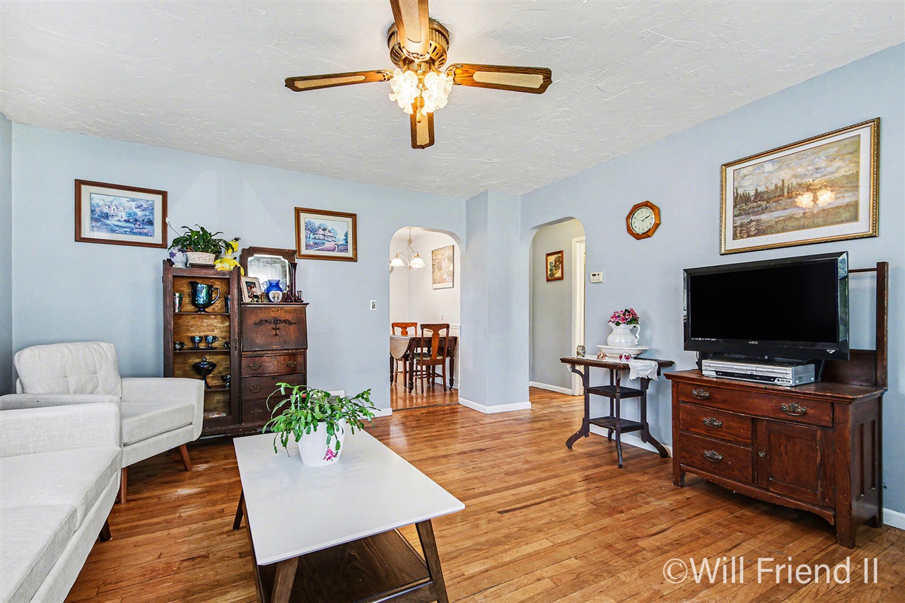 146 40th Street, Grand Rapids, MI, 49548-3108