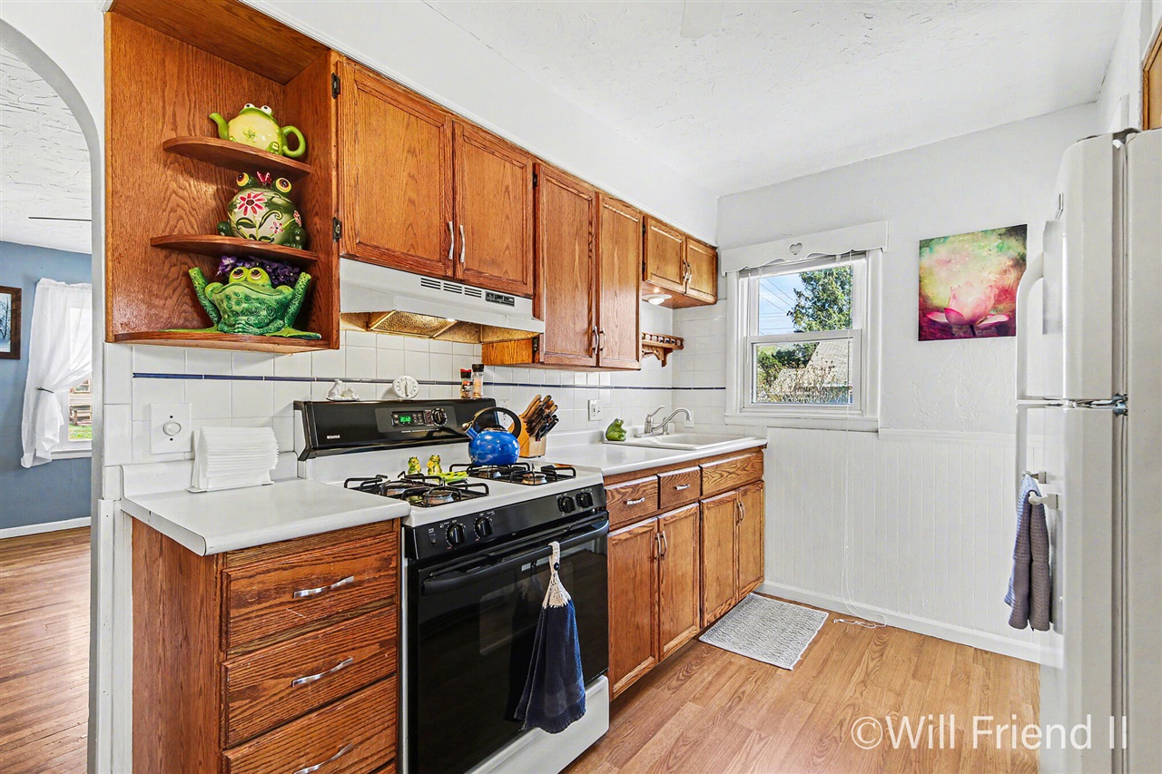 146 40th Street, Grand Rapids, MI, 49548-3108