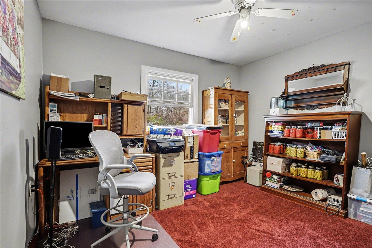 7511 E Drive, Battle Creek, MI, 49014-8255