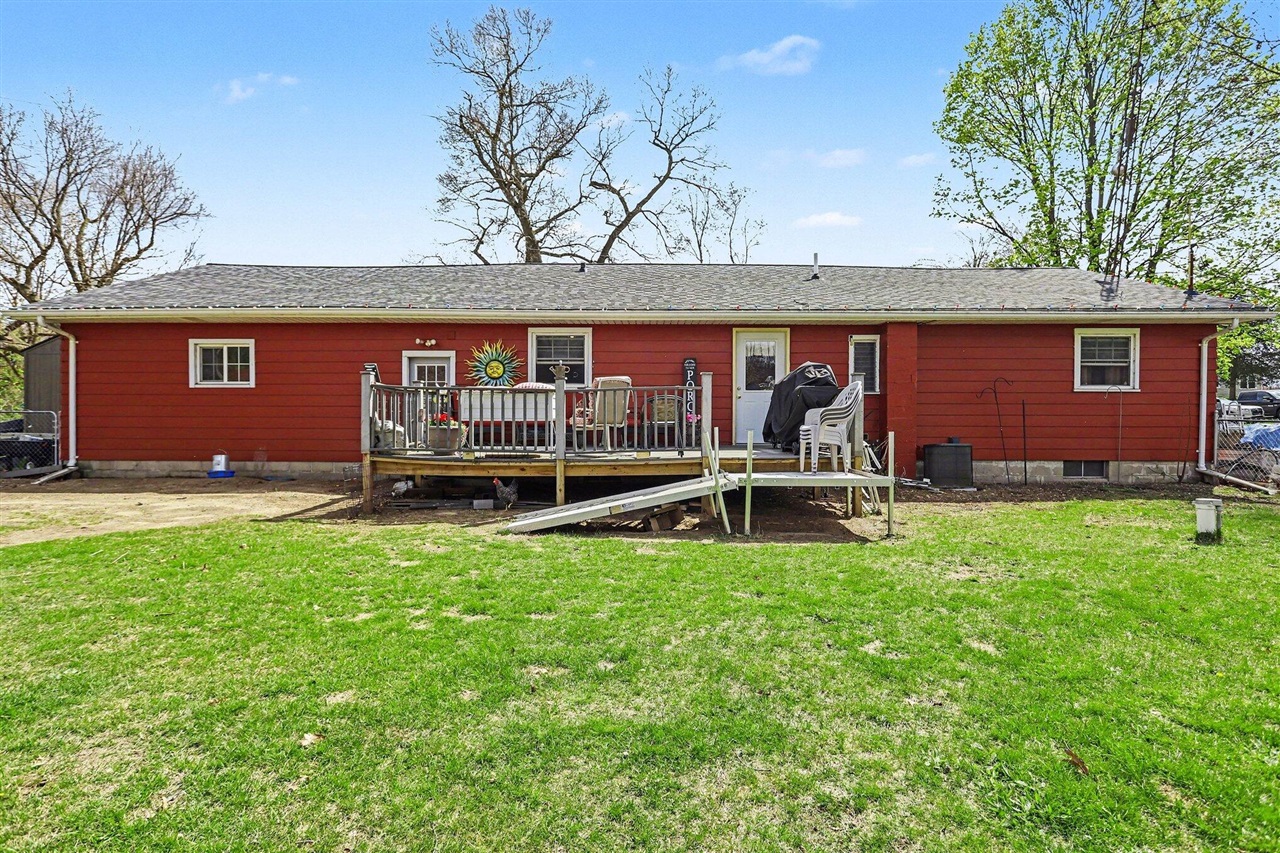 7511 E Drive, Battle Creek, MI, 49014-8255