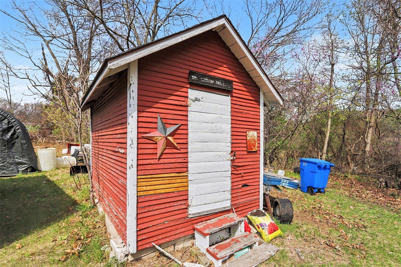 7511 E Drive, Battle Creek, MI, 49014-8255