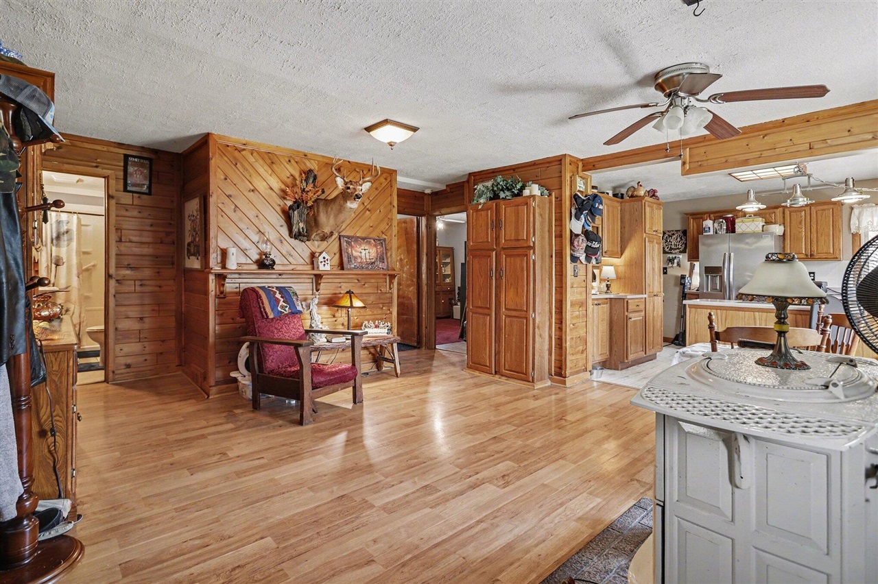 7511 E Drive, Battle Creek, MI, 49014-8255