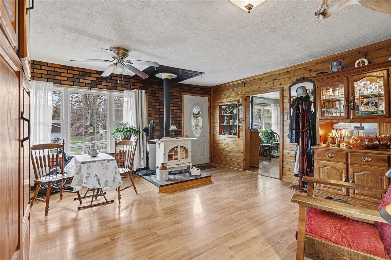 7511 E Drive, Battle Creek, MI, 49014-8255