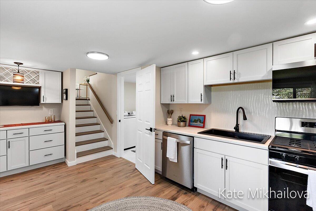 126 Blanche Avenue, Kalamazoo, MI, 49001-5305