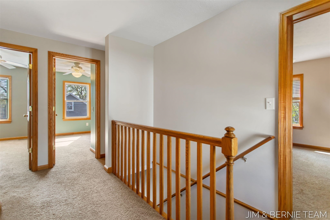 511 W Clinton Street, Hastings, MI, 49058-2127