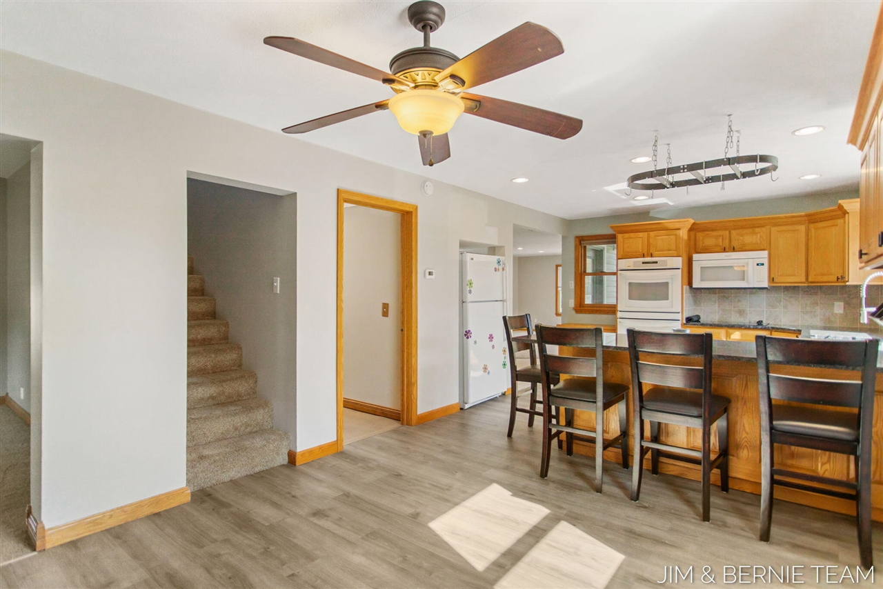 511 W Clinton Street, Hastings, MI, 49058-2127
