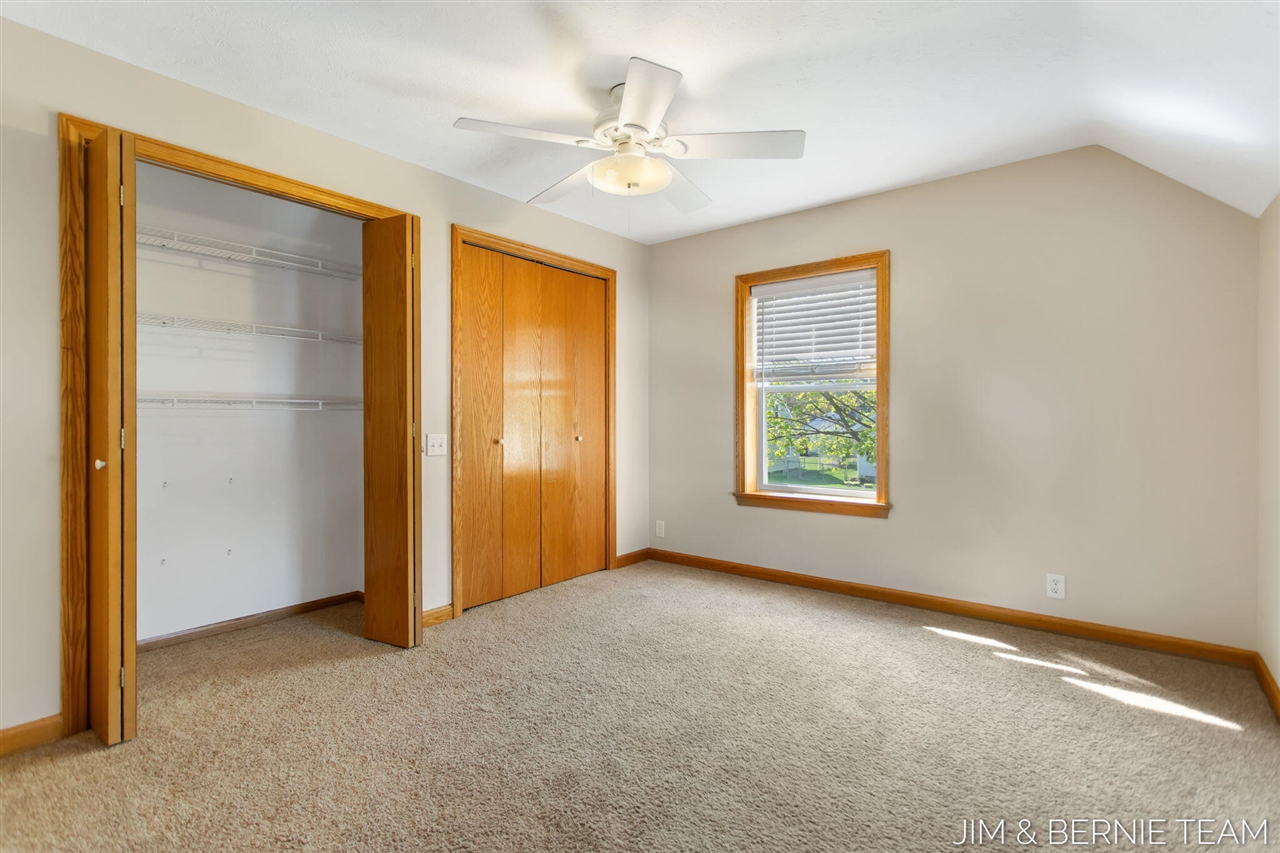 511 W Clinton Street, Hastings, MI, 49058-2127