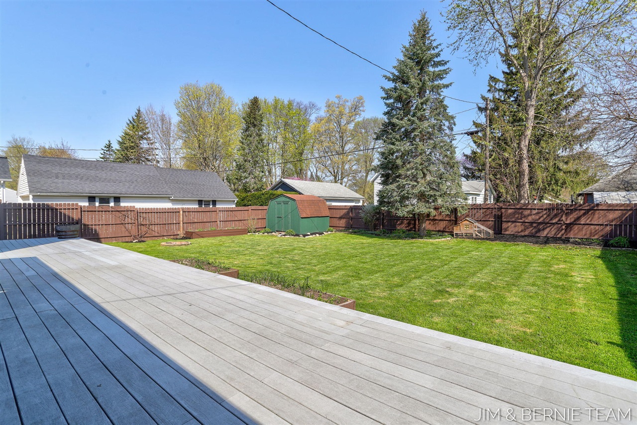 511 W Clinton Street, Hastings, MI, 49058-2127