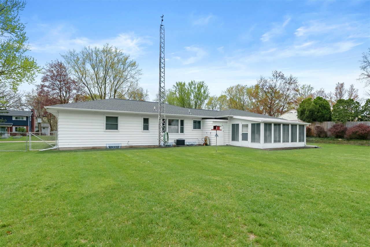 415 Marigold Avenue, Portage, MI, 49002-6257