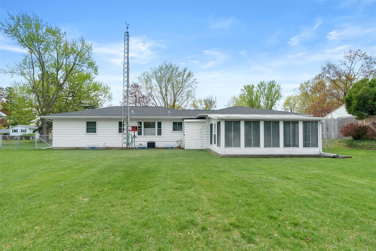 415 Marigold Avenue, Portage, MI, 49002-6257