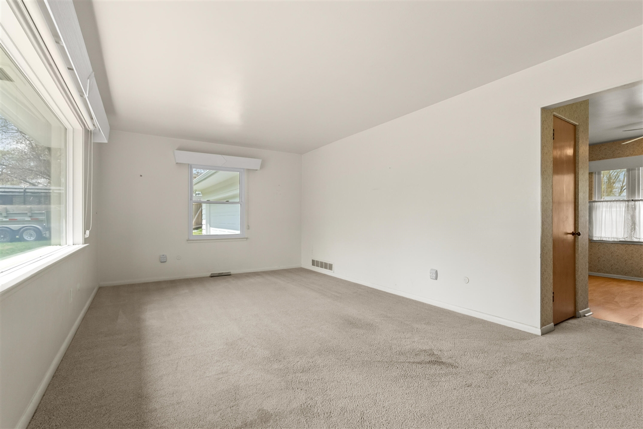 415 Marigold Avenue, Portage, MI, 49002-6257