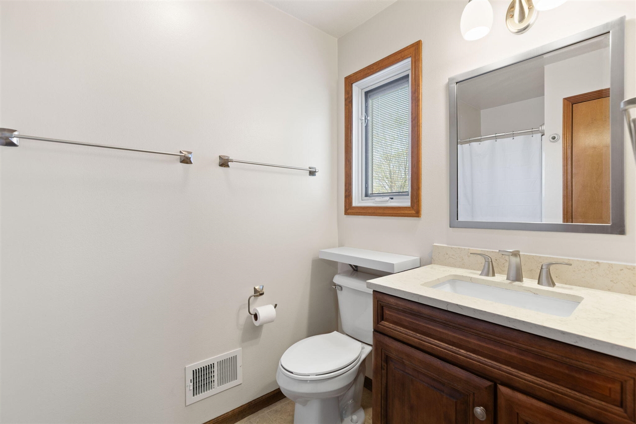 841 Scarlet Oak Drive, Monroe, MI, 48162-3482