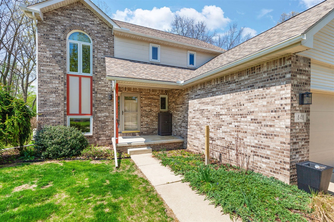 841 Scarlet Oak Drive, Monroe, MI, 48162-3482