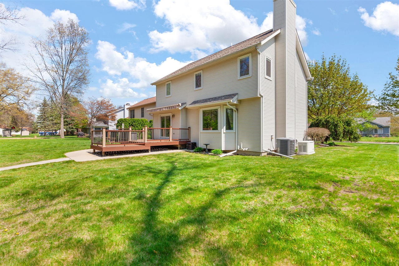 841 Scarlet Oak Drive, Monroe, MI, 48162-3482