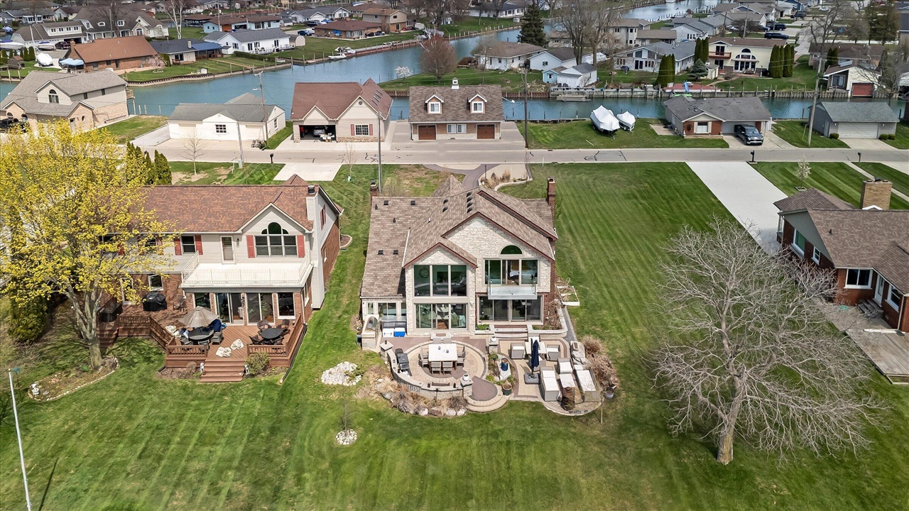 8115 Colony Drive, Update, MI, 48001-4118