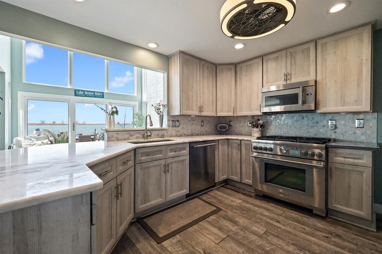 8115 Colony Drive, Update, MI, 48001-4118