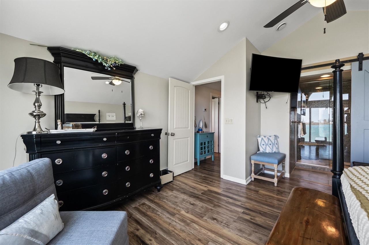 8115 Colony Drive, Update, MI, 48001-4118