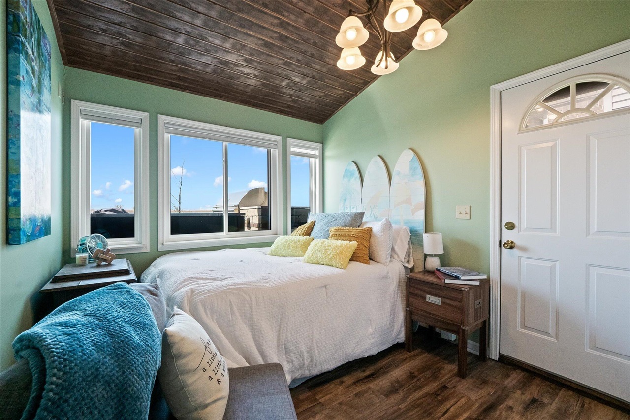 8115 Colony Drive, Update, MI, 48001-4118