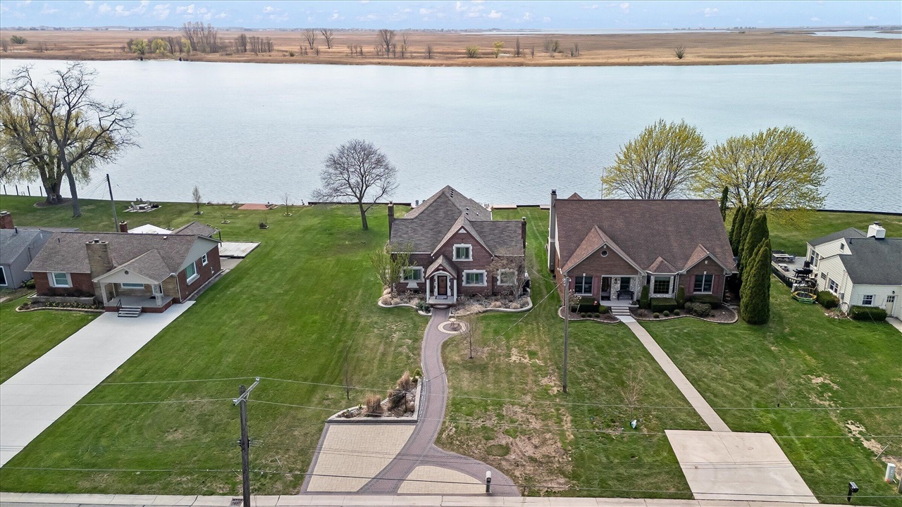 8115 Colony Drive, Update, MI, 48001-4118