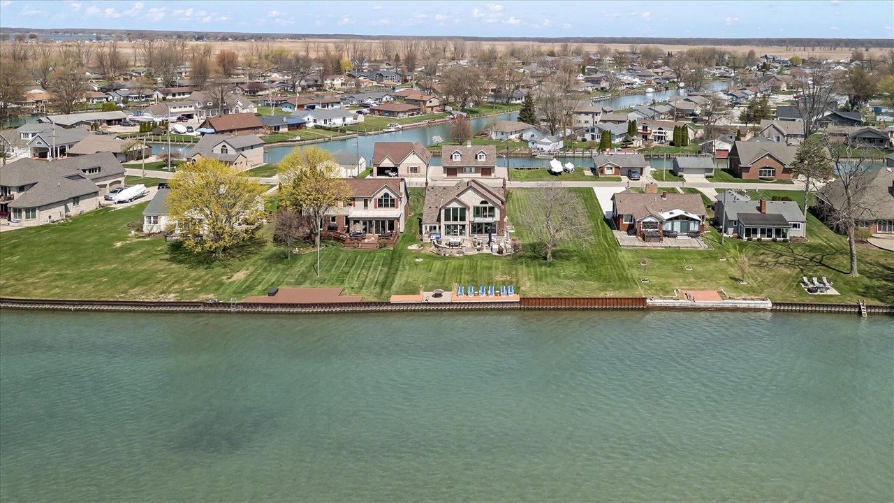 8115 Colony Drive, Update, MI, 48001-4118