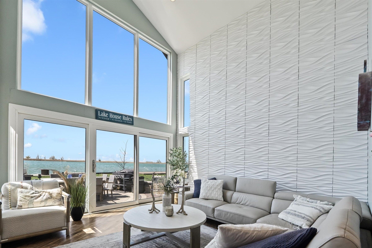 8115 Colony Drive, Update, MI, 48001-4118