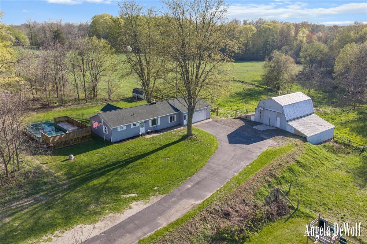 50 E Baseline Road, Gobles, MI, 49055