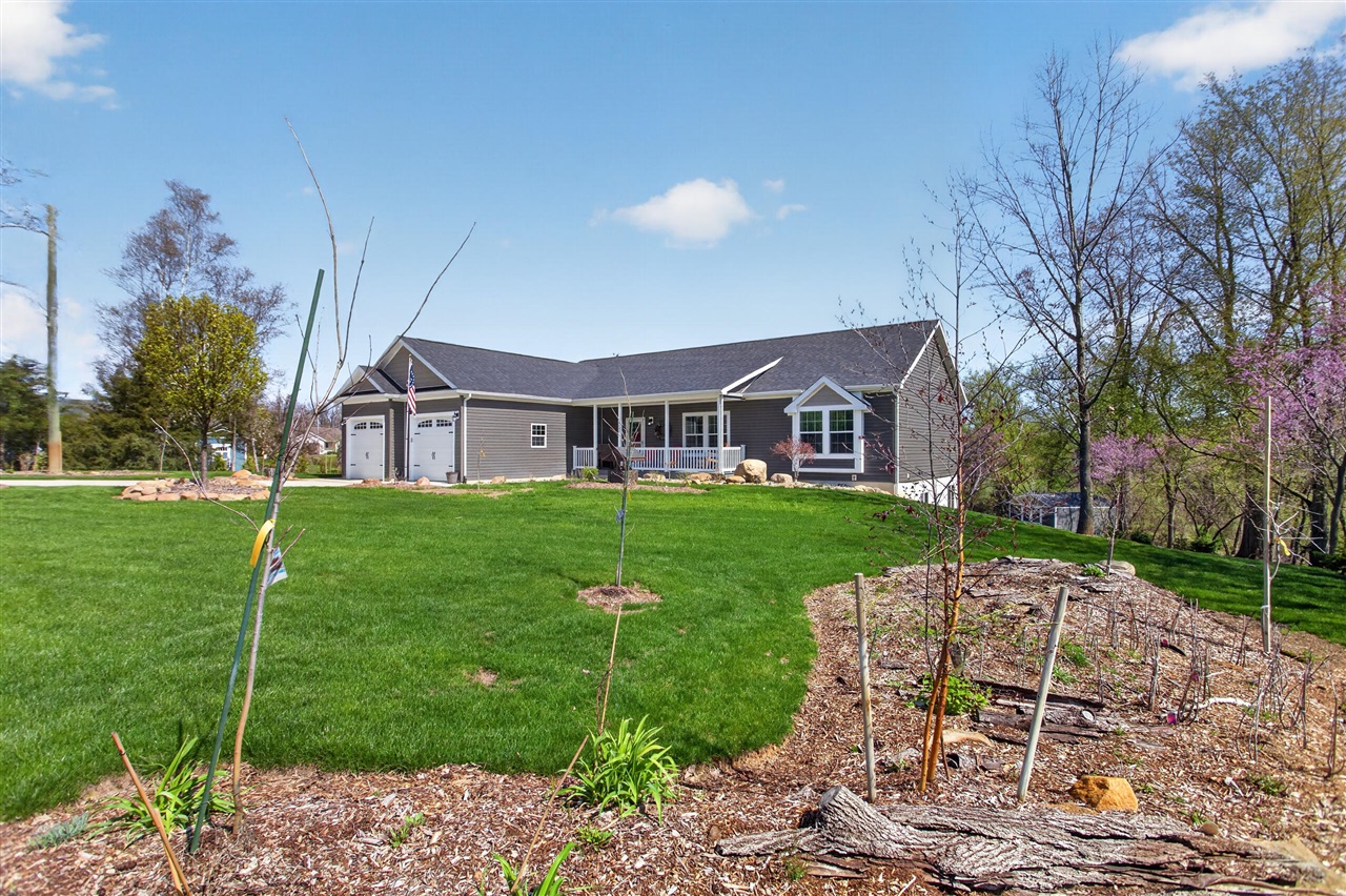 14840 Killorglin Lane, Cement City, MI, 49233