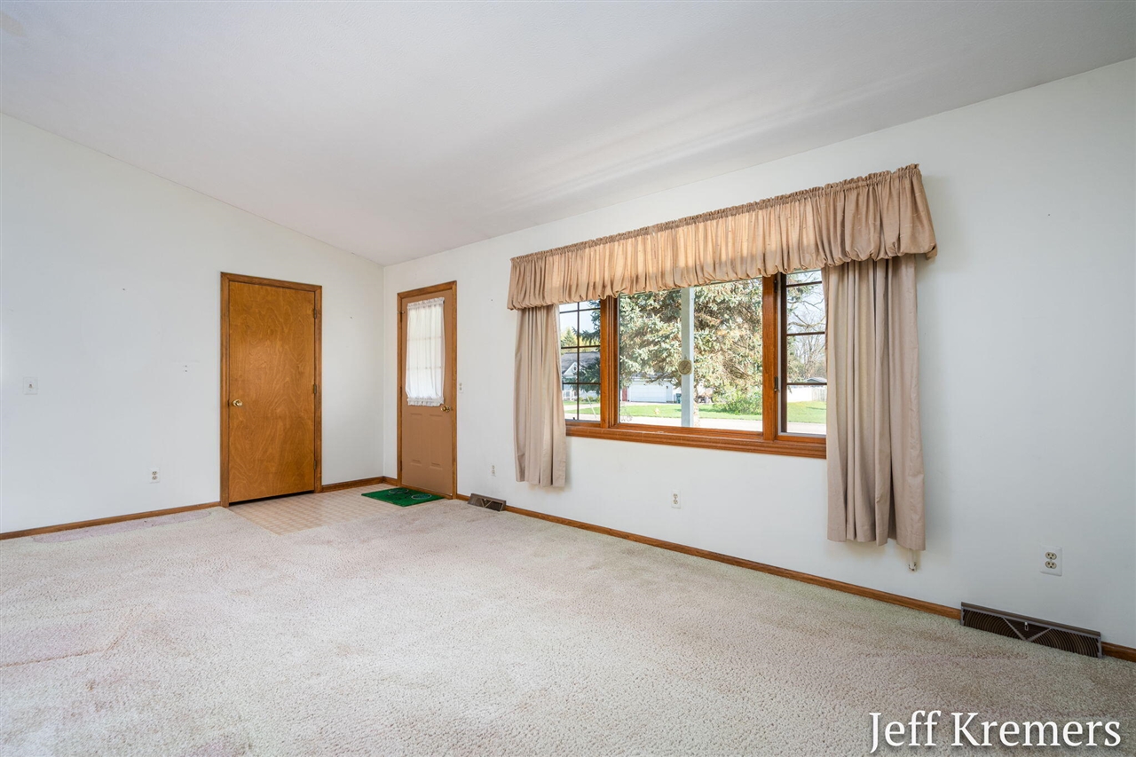 6455 Fairway Drive, Jenison, MI, 49428-9365