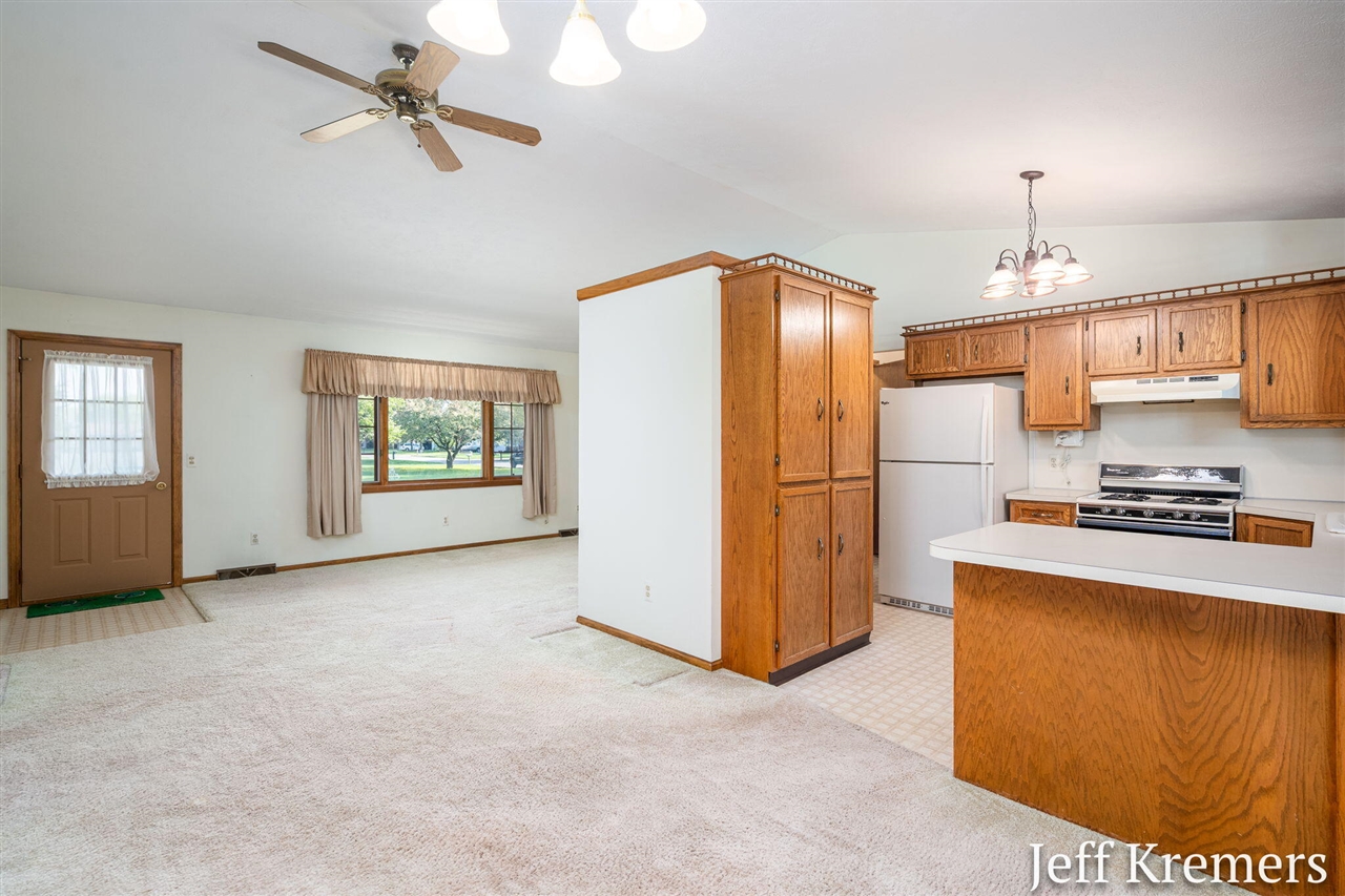 6455 Fairway Drive, Jenison, MI, 49428-9365