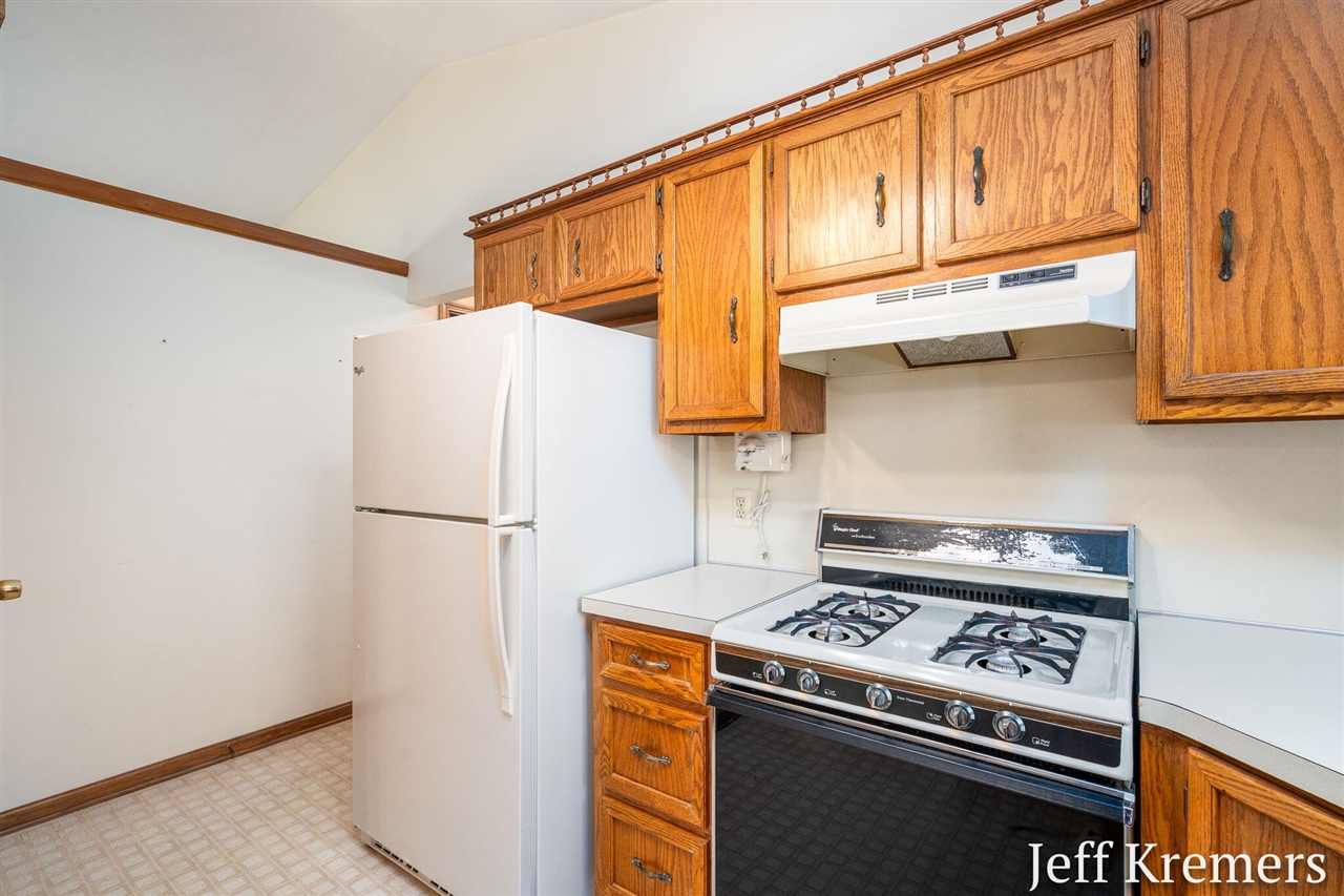 6455 Fairway Drive, Jenison, MI, 49428-9365