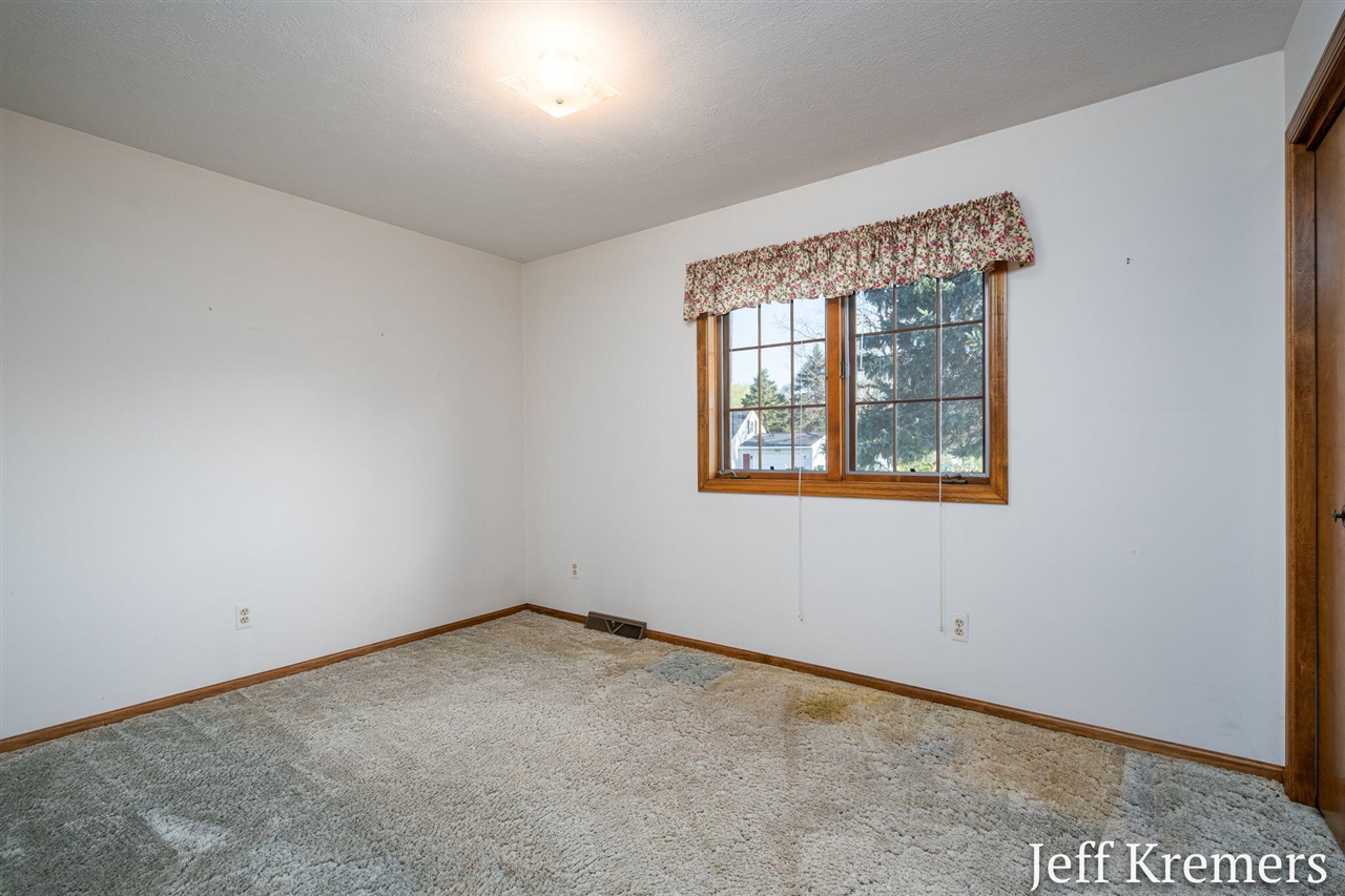 6455 Fairway Drive, Jenison, MI, 49428-9365
