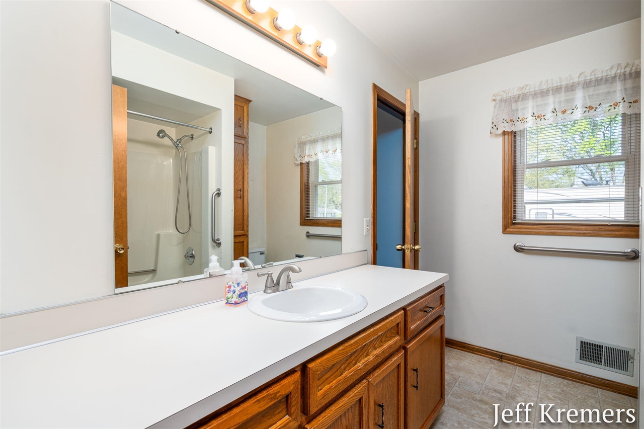 6455 Fairway Drive, Jenison, MI, 49428-9365