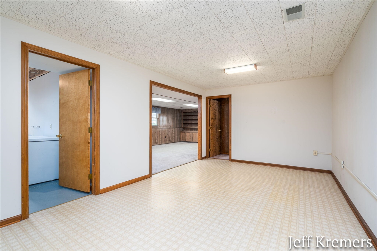 6455 Fairway Drive, Jenison, MI, 49428-9365