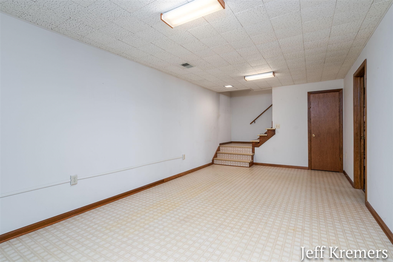 6455 Fairway Drive, Jenison, MI, 49428-9365
