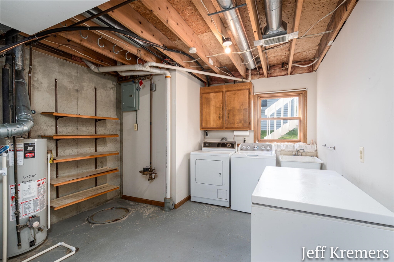 6455 Fairway Drive, Jenison, MI, 49428-9365