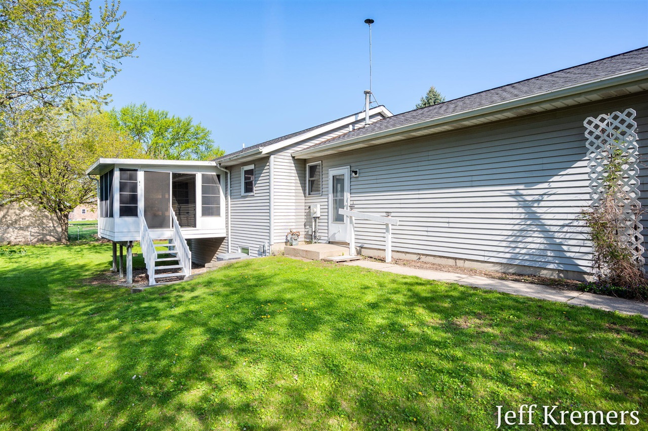 6455 Fairway Drive, Jenison, MI, 49428-9365