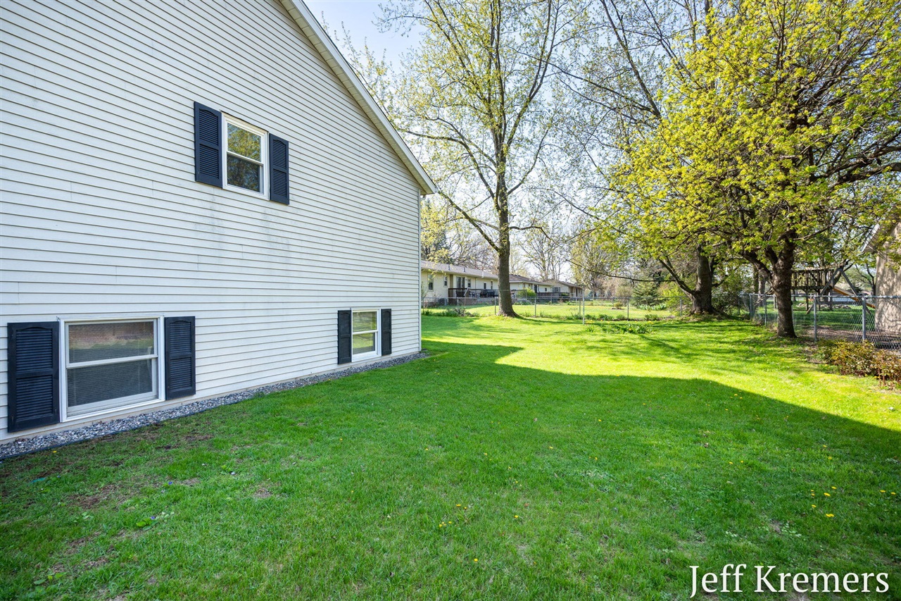 6455 Fairway Drive, Jenison, MI, 49428-9365