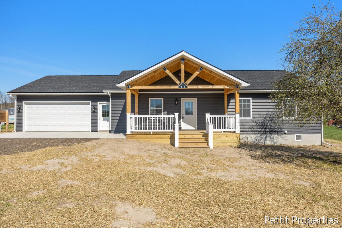 6937 S Townhall Road, Sheridan, MI, 48884-9757