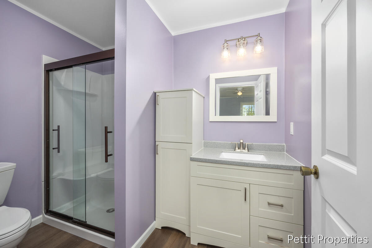 6937 S Townhall Road, Sheridan, MI, 48884-9757