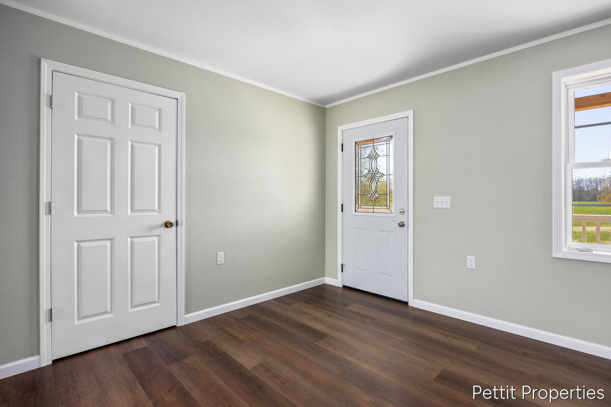 6937 S Townhall Road, Sheridan, MI, 48884-9757