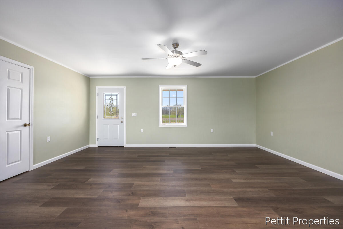 6937 S Townhall Road, Sheridan, MI, 48884-9757