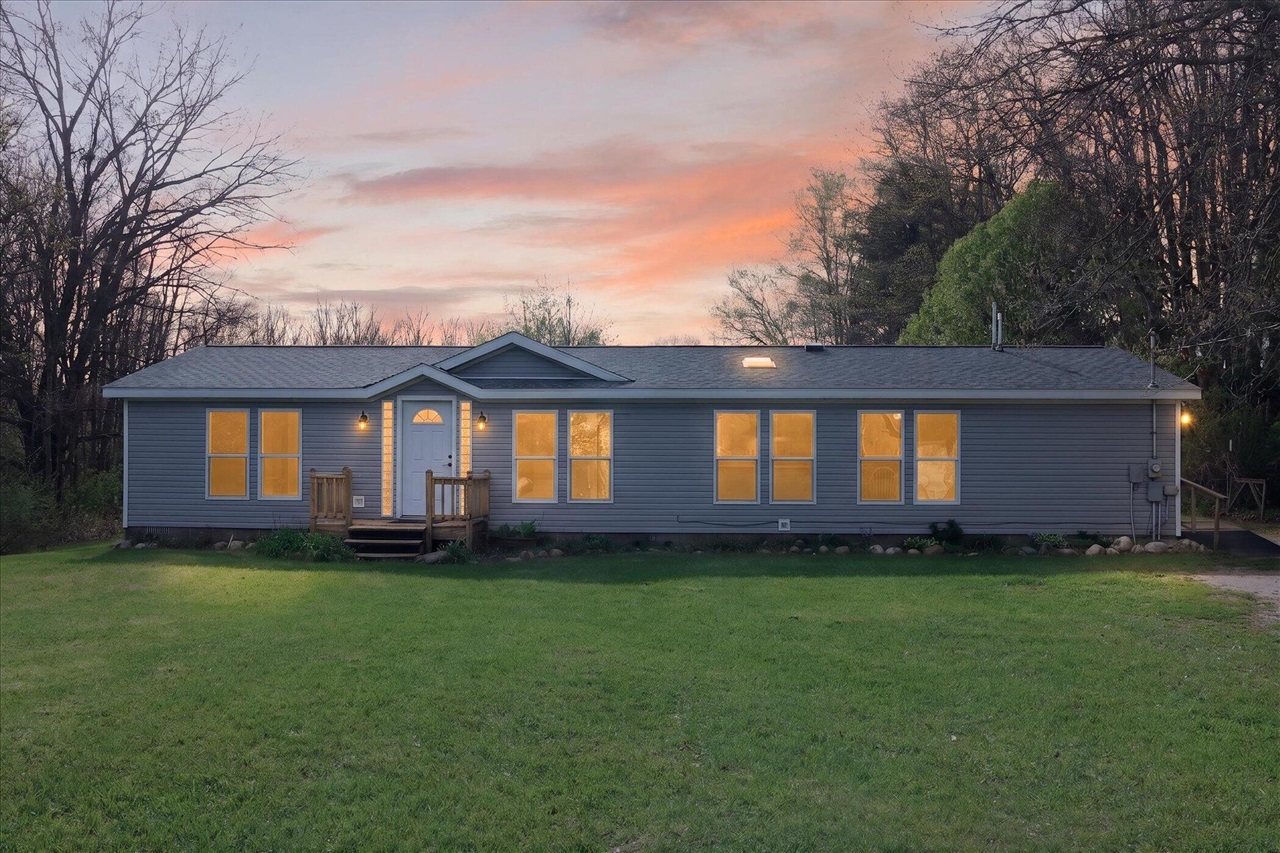 12480 County Road 653, Gobles, MI, 49055-9125